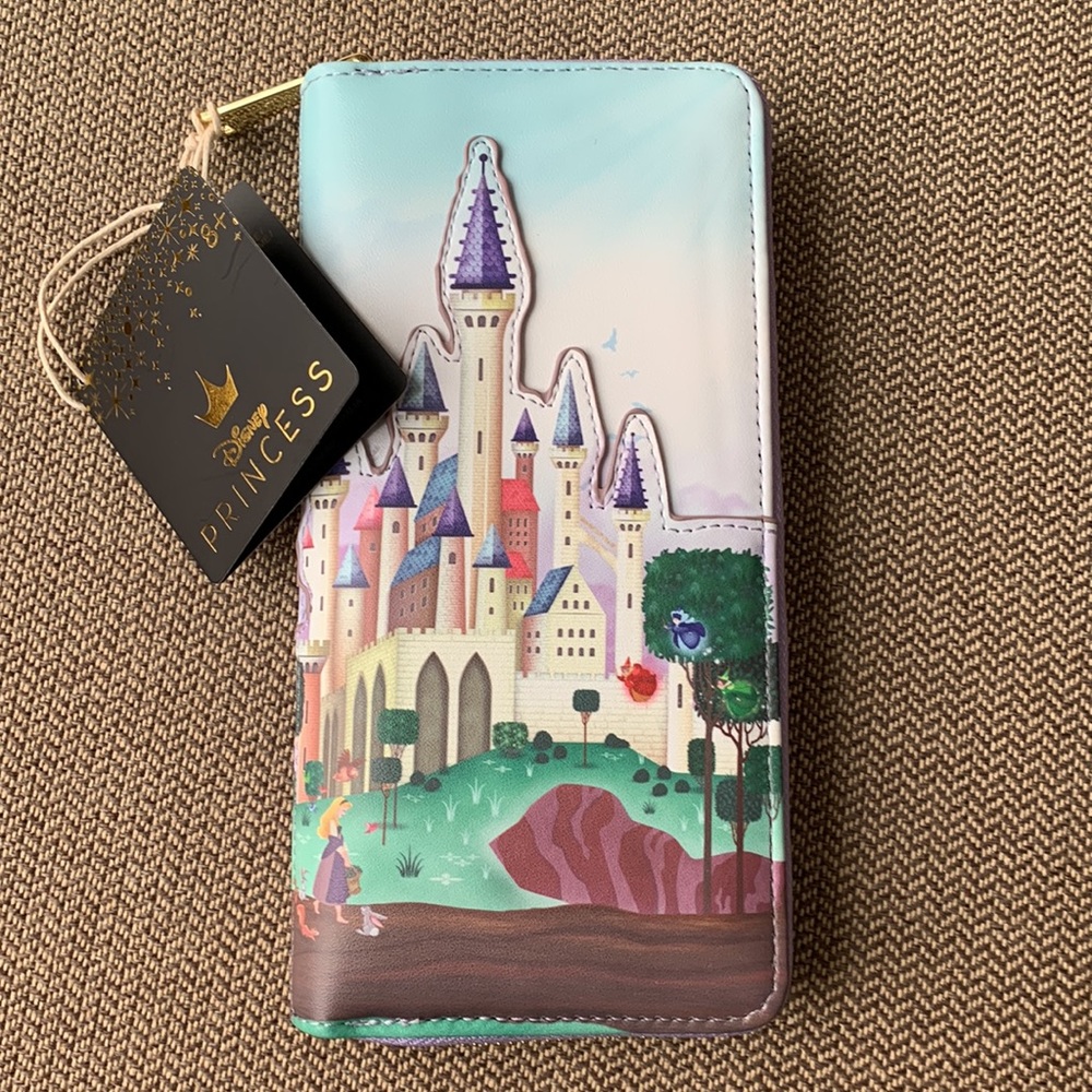 Loungefly x Disney Princess Castle Sleeping Beauty Wallet - Picture 14 of 14